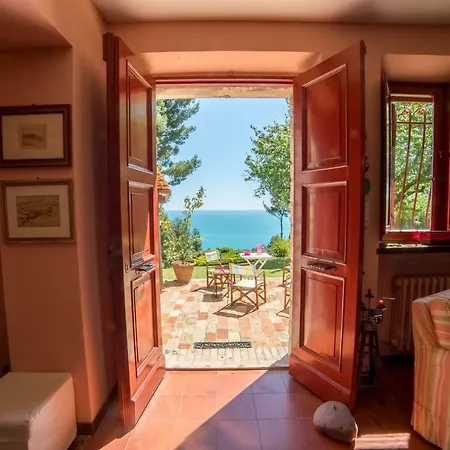 La Ginestra Vila *